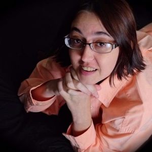 Meet your Posher, Crystal